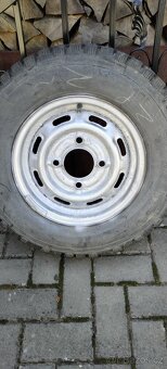 Prodám 2x pneu 165 R13 - 5