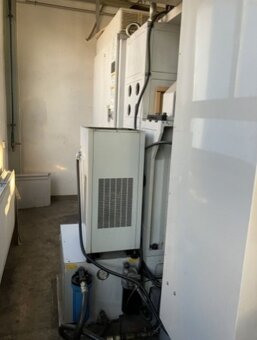 Model VMCA 1000, obráběcí centrum z r. 2014 - 5