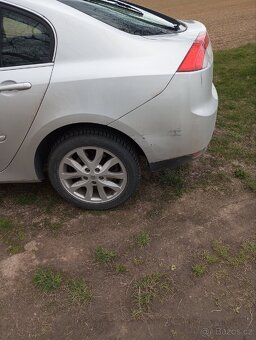 Renault Laguna 3 - 5