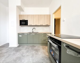 Pronájem byty 4+1, 137 m2 - Praha - Vinohrady, ev.č. L1379 - 5