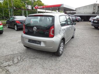 Prodám VW UP,1.0,44kw-5dv. - 5