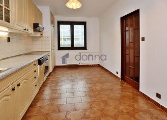 Pronájem rodinného domu 5+1, 220m2, Praha 4 - Chodov, ul. Kl - 5