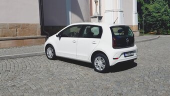 Volkswagen UP - 5