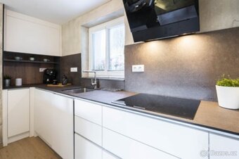 Chata/ Rodinný dům, 3+kk, 95 m²  na pozemku 997 m², Kamenice - 5