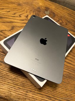 iPad Air 11” 4. generace 64GB Space Grey s příslušenstvím - 5