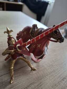 Rytíř s koněm Schleich - 5