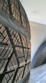 Zimní pneu PIRELLI WINTER 255/40 R21 - 5