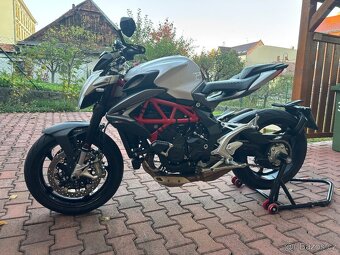 MV Agusta Brutale 800 - 5