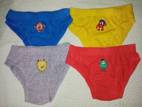 Různé sady slipů + ponožky + punčocháče - 5