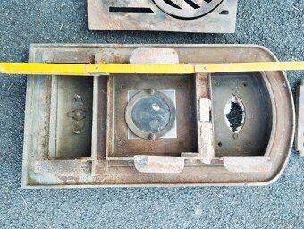 Prodám starožitná dvířka ke kamnům a rošty - 5