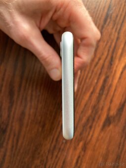 iPhone SE 2020 128GB Starlight NOVÝ stav 84% baterie - 5