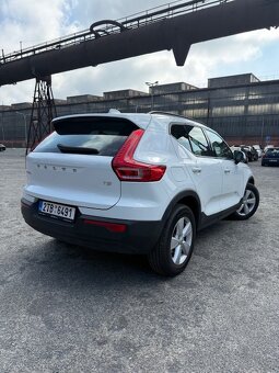 VOLVO XC40 - 5