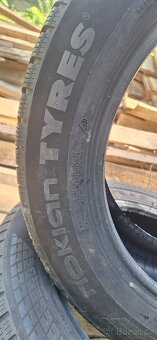 215/55/17 Nokian wr snouproof p 2ks. Celoroční - 5