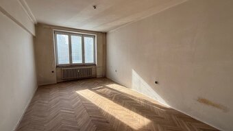 Zděný byt 3+1 v centru města k rekonstrukci - 5