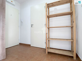 Byt 1+1, 30 m2, Přerov - 5
