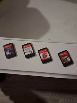 Nintendo Switch + příslušenství a hry - 5