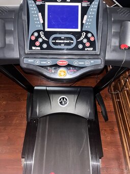 Prodám běžecký pás MASTER F-35 – téměř nový, skvělý stav - 5