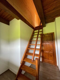 Pronájem domu se zahradou - 5