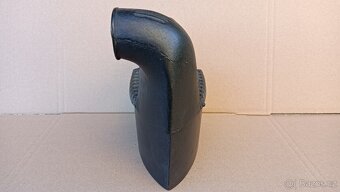 Stará orig. atypická žehlička s komínem. Krásná do sbírky - 5