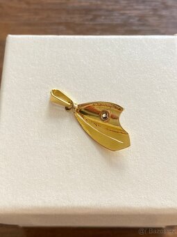 Zlatý přívěsek - 5