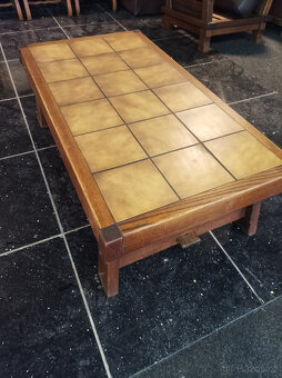 Konferenční stolek s dlažbou 2 - 5