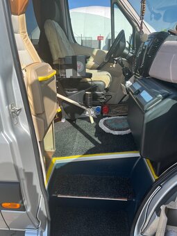 Mercedes Sprinter XXXL 21 míst TOP - 5