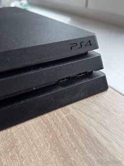 Sony PlayStation 4 Pro 1TB - 5