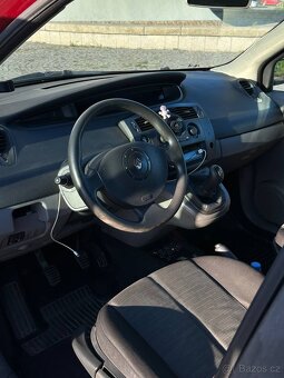 Renault Scénic II – 2004 – 210.000 km – 15.000 Kč - 5