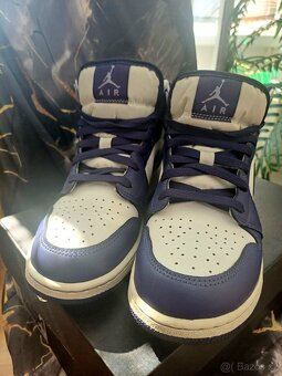 Nike Air Jordan 1 Mid - 5