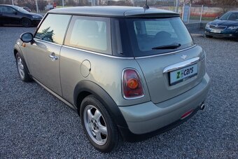MINI One 1.4 70kW klima 2008 - 5