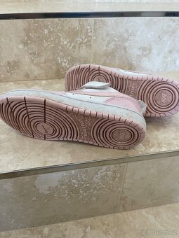 Dívčí tenisky Nike velikost 33,5 - 5
