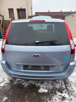 Ford Fusion 1,4 - 5