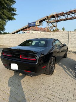 Dodge Challenger 5.7 Hemi - 5