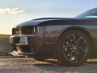 Dodge Challenger 5,7 2020 - 5