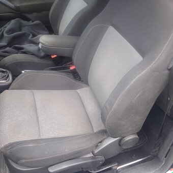 Vw Golf 1.6 74 kw - 5