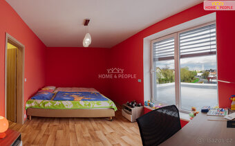Prodej rodinného domu 4+kk, 111 m², pozemek 573 m², Praha-Vi - 5