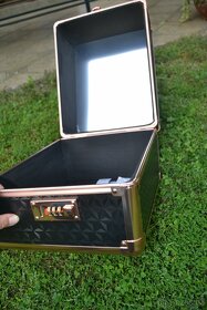 Box na přilbu - 5