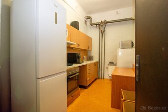 Pronájem kancelářského zázemí se sklady – 292 m² - 5
