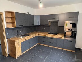 Vzorková levná  KUCHYNEPROTEBE VIGO 450 cm za super cenu - 5