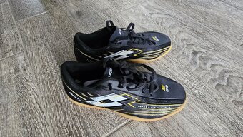 Kopačky lisovky a sálovky Umbro Solista vel 32 a 33 - 5