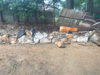 Kameny, zídka, kamenivo, zahradní architektura - 5