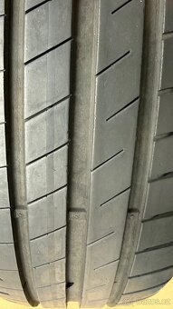 Škoda zimní pneu - 195-65R15 - 5