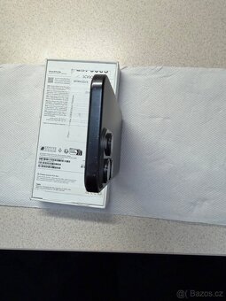 iPhone 16 Pro Max 256gb černý titan - 5