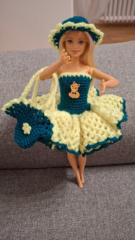 háčkované šatičky na barbie - 5