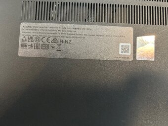 Lenovo AMD V15 G4 - 5