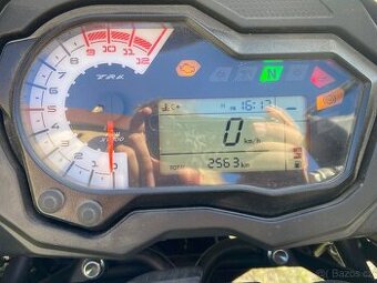Benelli TRK 502X - 5