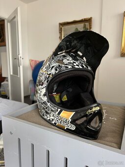 Troy Lee Designs D2 Carbon - 5