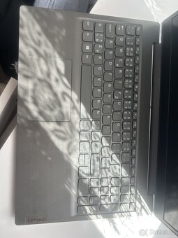 Počítač lenovo - 5
