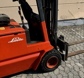 Elektrický vysokozdvižný vozík Linde E18, trojitý, volně zdv - 5