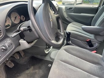 Chrysler voyager - 5